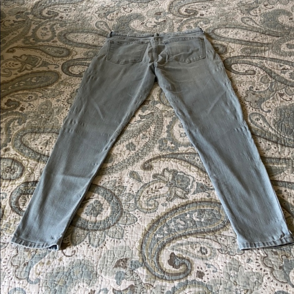 Banana Republic women’s skinny jeans - Picture 5 of 7